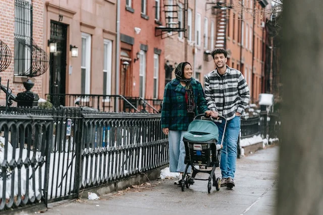Best Stroller for Walk-up Apartments